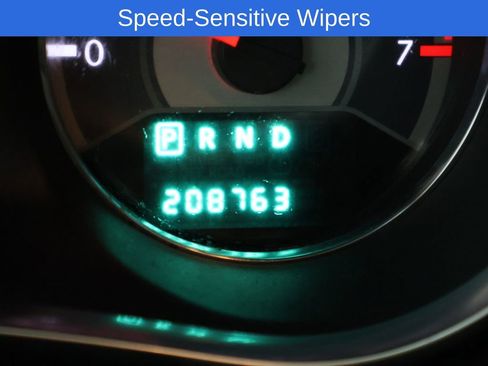 Used 2012 Chrysler 200 LX image 4