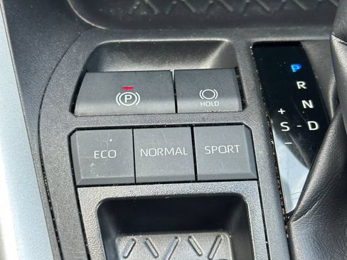 Used 2024 Toyota RAV4 XLE FWD image 26