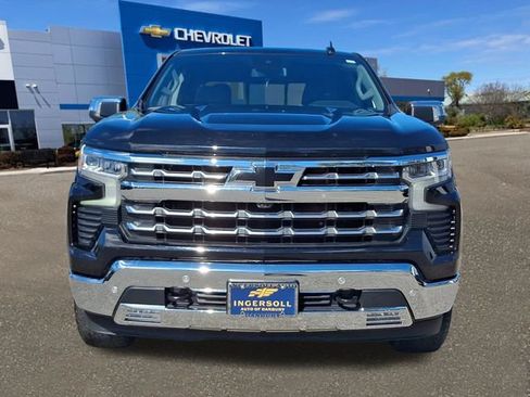 Used 2023 Chevrolet Silverado 1500 LTZ AWD/4WD image 24