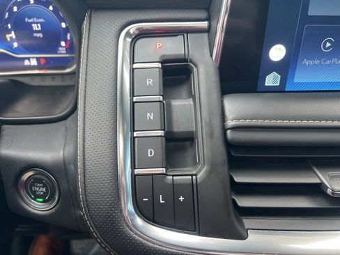 Used 2024 Chevrolet Tahoe Premier w/ Premium Package image 24