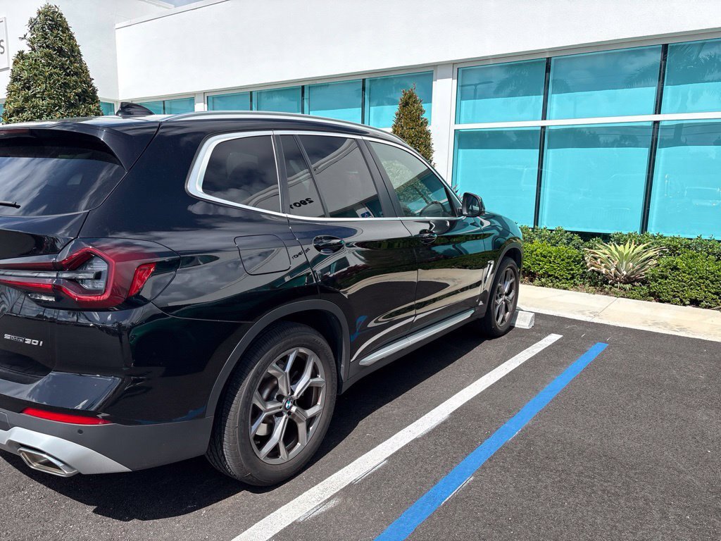 Certified 2024 BMW X3 sDrive30i w/ Convenience Package RWD image 9