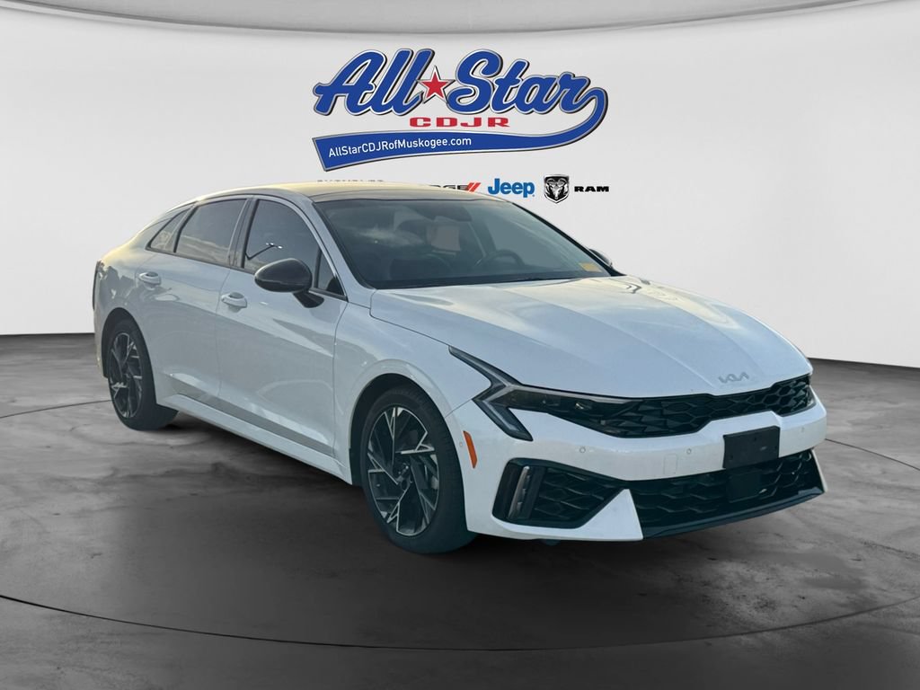 Used 2025 Kia K5 GT-Line w/ GT-Line Premium Package FWD image 3