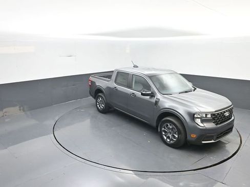 New 2026 Ford Maverick XLT w/ XLT Luxury Package image 18