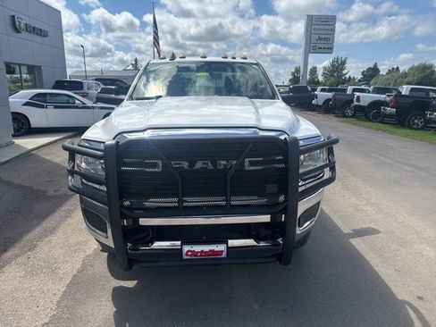 Used 2019 RAM 2500 Big Horn image 3