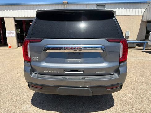 Used 2022 GMC Yukon XL SLE AWD/4WD image 4