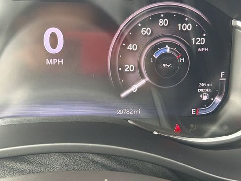 Used 2024 RAM 2500 Laramie w/ Night Edition image 37