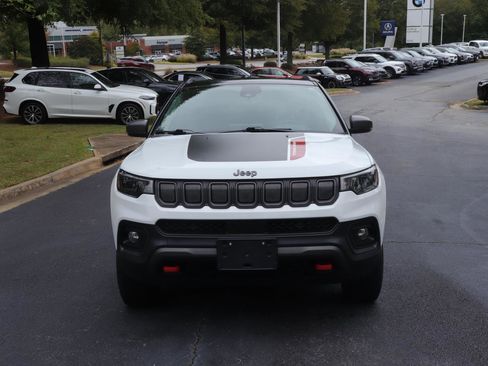 Used 2022 Jeep Compass Trailhawk image 3
