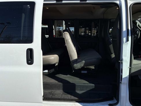 Used 2023 Chevrolet Express 3500 LS image 10