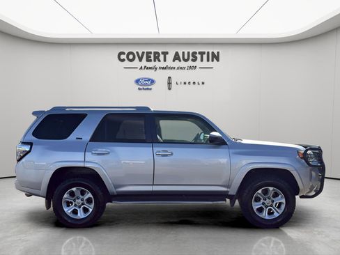 Used 2015 Toyota 4Runner SR5 Premium image 6