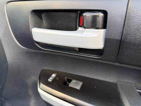 Used 2016 Toyota Tundra SR5 image 49