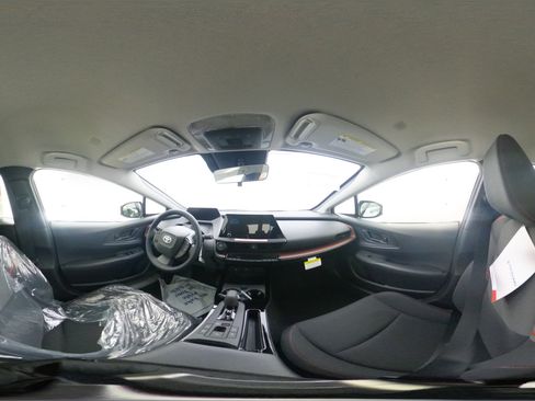 New 2026 Toyota Prius SE image 33