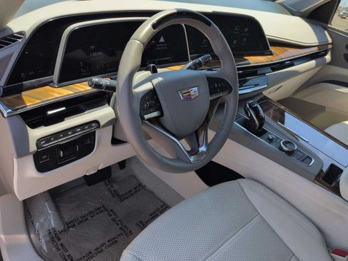Certified 2024 Cadillac Escalade ESV Sport Platinum w/ LPO, ONYX Package AWD/4WD image 12