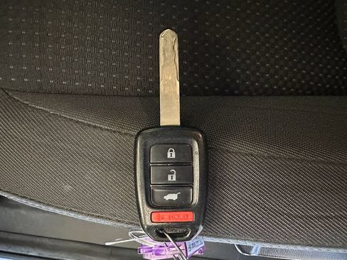 Used 2020 Honda HR-V Sport image 17