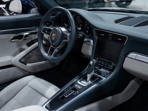 Used 2019 Porsche 911 Carrera RWD image 55