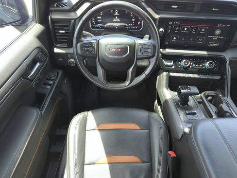 Used 2023 GMC Sierra 1500 AT4 w/ AT4 Premium Package AWD/4WD image 13