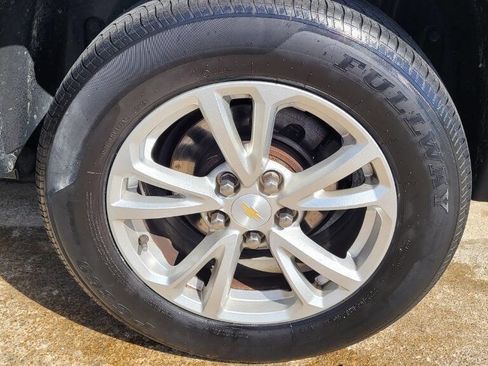 Used 2017 Chevrolet Equinox LT w/ Convenience Package image 21