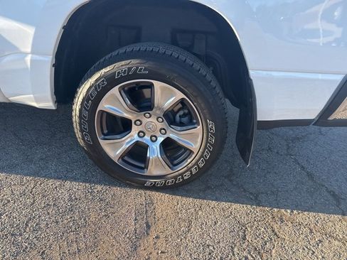 Used 2024 RAM 1500 Laramie image 16