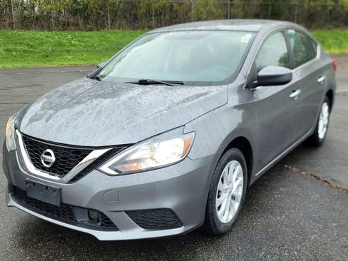 Used 2019 Nissan Sentra SV image 3