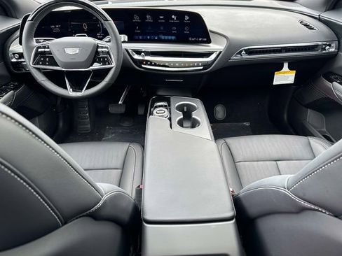 New 2026 Cadillac Lyriq Sport AWD/4WD image 13