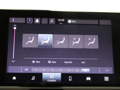 Used 2024 Jeep Compass Latitude AWD/4WD image 42