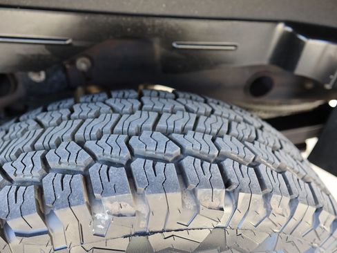 Used 2002 GMC Yukon XL 2500 SLT image 24