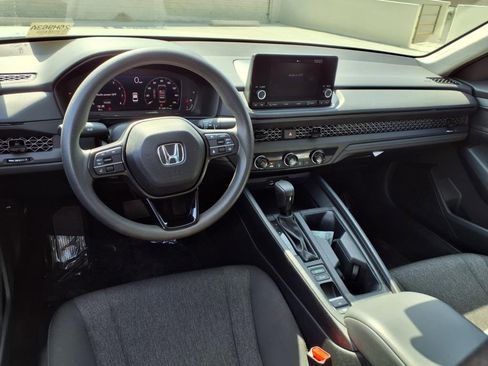 Used 2023 Honda Accord LX image 31