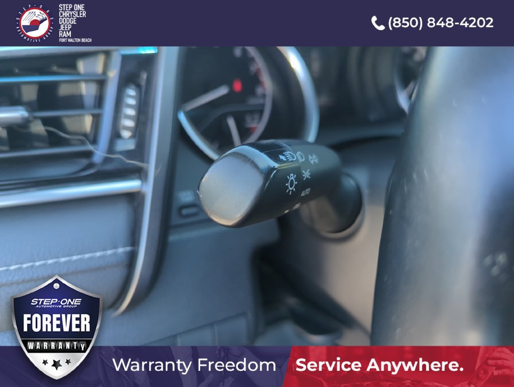 Used 2018 Toyota Camry SE FWD image 20