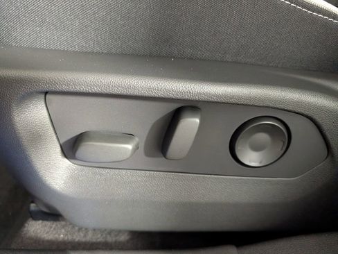 New 2025 Buick Envision Sport Touring image 18