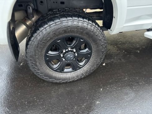 Used 2018 RAM 2500 Laramie w/ Sport Appearance Group image 4