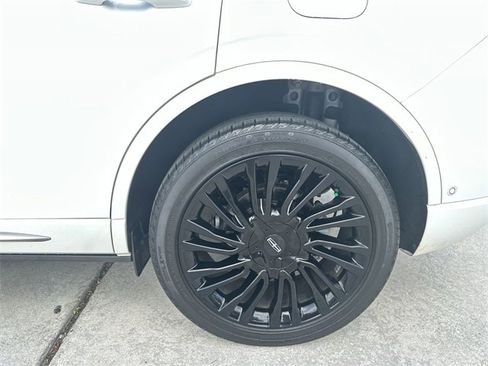 Used 2022 Lincoln Corsair Reserve w/ Luxury Package image 19