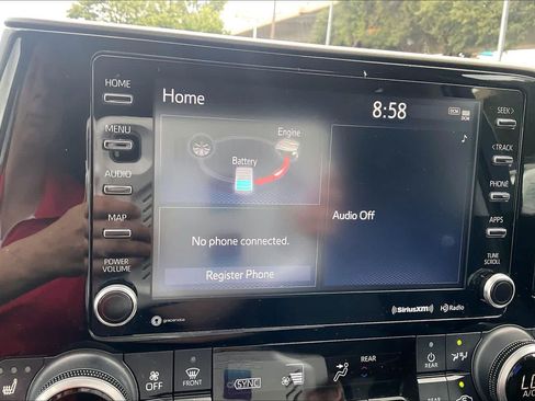 Used 2021 Toyota Highlander XLE FWD image 32