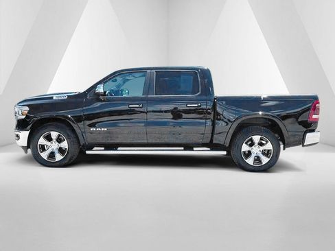 Used 2019 RAM 1500 Laramie AWD/4WD image 4
