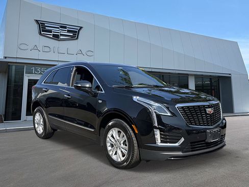 Certified 2024 Cadillac XT5 Luxury AWD/4WD image 2