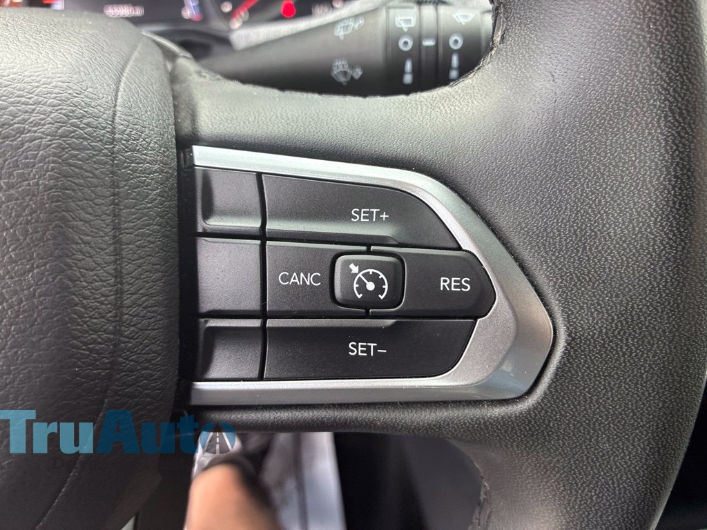 Used 2024 Jeep Compass Latitude AWD/4WD image 28