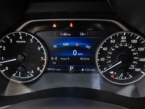 Used 2016 Nissan Murano SV FWD image 21