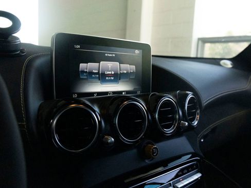 Used 2019 Mercedes-Benz AMG GT R image 17