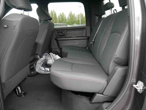 New 2026 RAM 2500 Tradesman AWD/4WD image 17