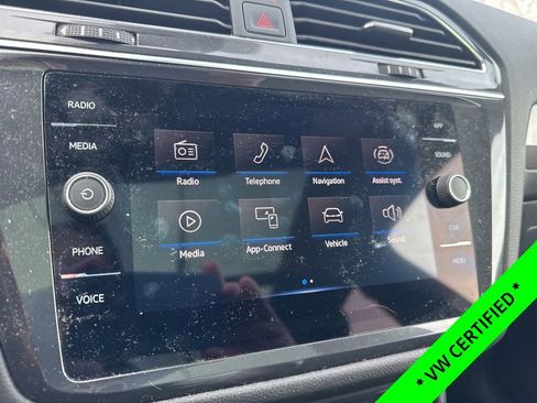 Certified 2023 Volkswagen Tiguan SE R-Line image 20