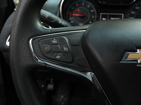 Used 2017 Chevrolet Cruze LT FWD image 29