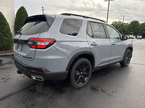 Used 2025 Honda Pilot Black Edition image 14