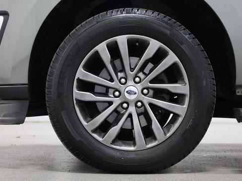 Used 2019 Ford Expedition Limited AWD/4WD image 38