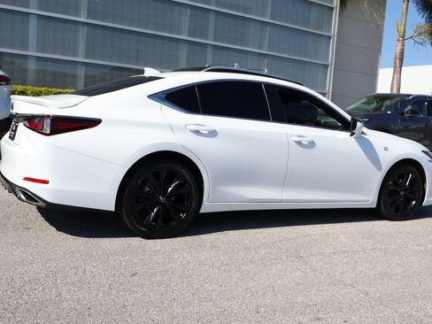 Used 2021 Lexus ES 350 F Sport image 9