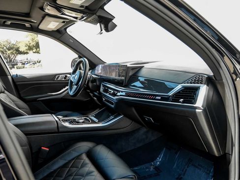 Used 2026 BMW X5 M60i image 15