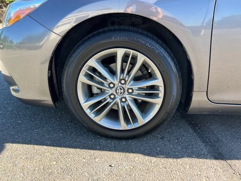 Used 2017 Toyota Camry SE FWD image 27