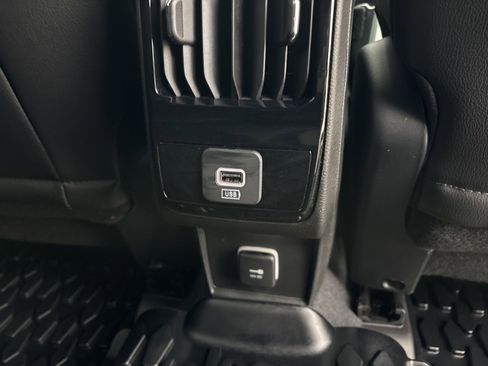 New 2026 Jeep Compass Latitude image 17