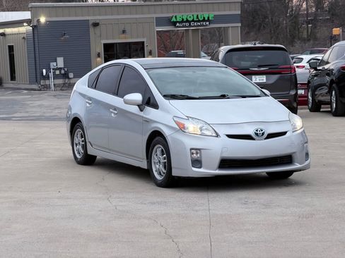 Used 2010 Toyota Prius Three image 10