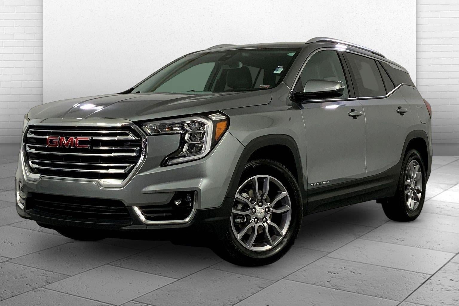 Used 2023 GMC Terrain SLT AWD/4WD image 13