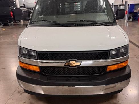 Used 2025 Chevrolet Express 2500 w/ Driver Convenience Package RWD image 2