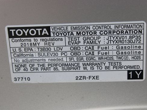 Used 2018 Toyota Prius Prime Premium FWD image 34
