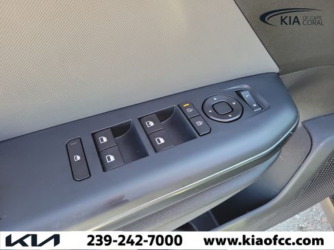 Certified 2025 Kia K4 FWD image 20
